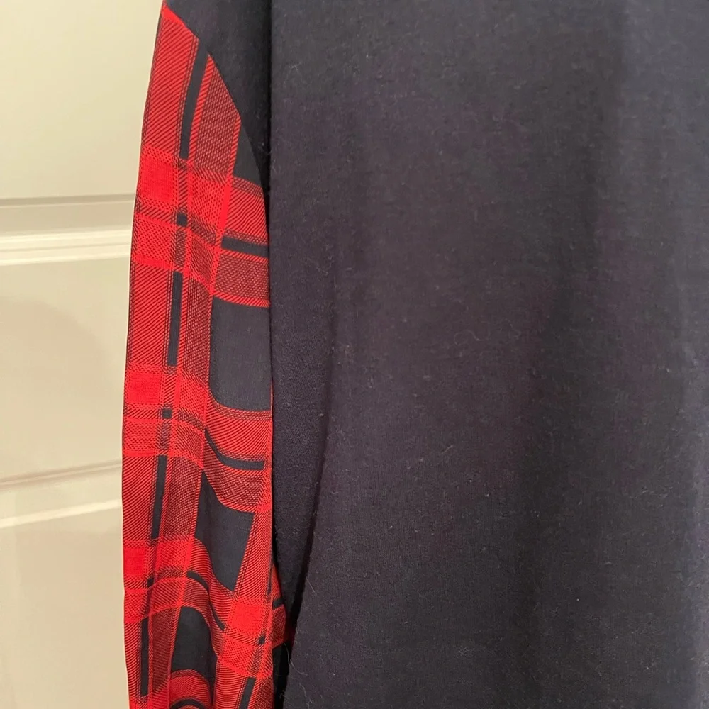 Design Lab sweater - Picture 3 of 5